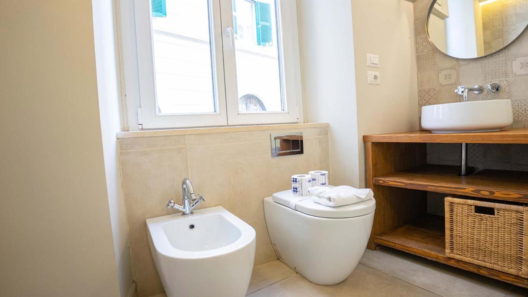 Cozy Nest With Terrace In Trastevere Рим Экстерьер фото
