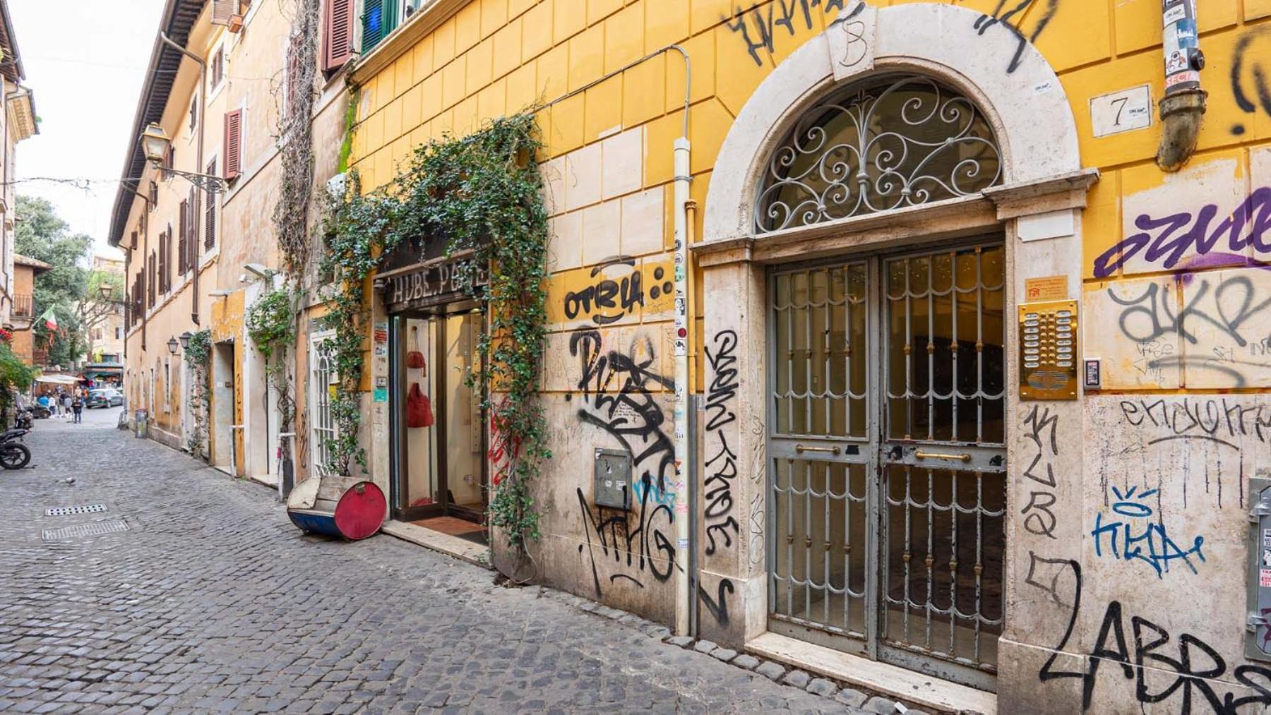 Cozy Nest With Terrace In Trastevere Рим Экстерьер фото